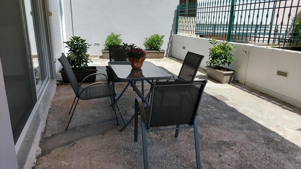 Апартаменты Filoxenia House Near Airport Враврона Экстерьер фото